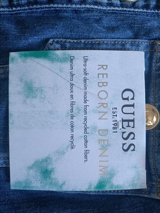 Cazadora vaquera Guess