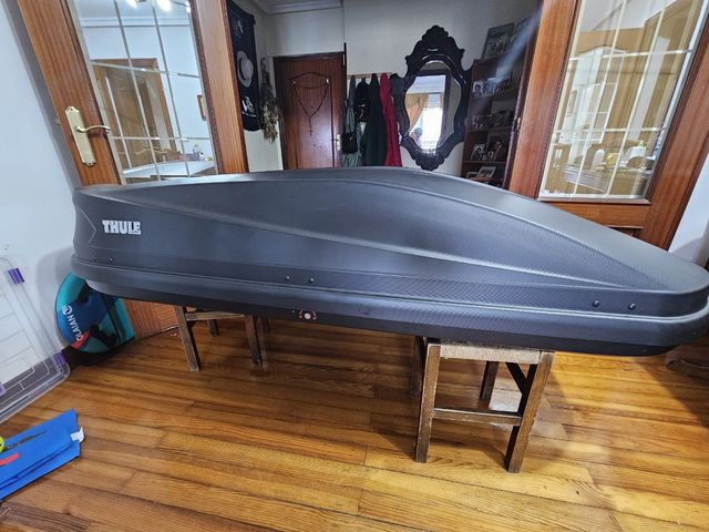 Cofre de coche marca thule