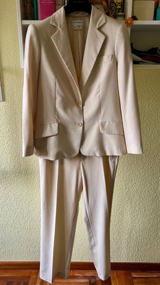 Traje ZARA