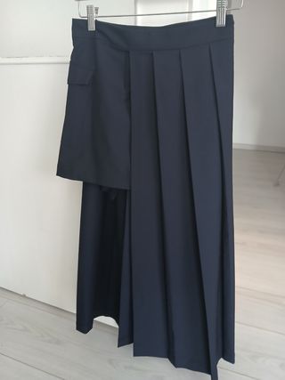 Falda asimétrica negra zara talla s