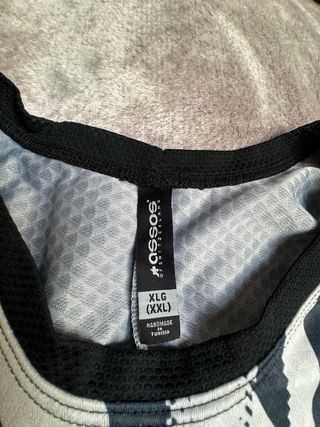 Maillot trail/enduro Assos modelo Pyxel