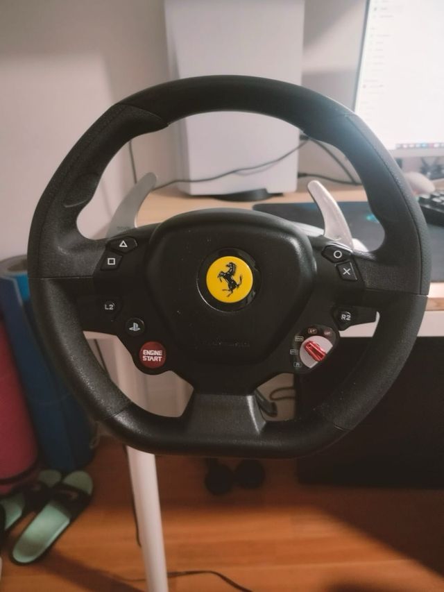 Volante Thrustmaster T80 con pedales