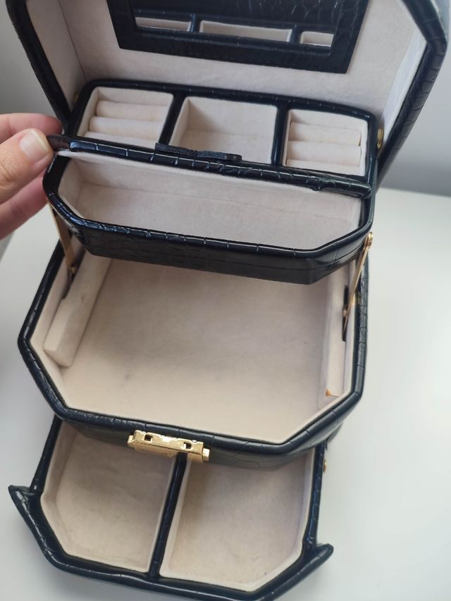 Joyero pequeño polipiel negra