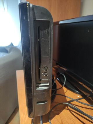 Televisor Oki 15" con lector de DVD