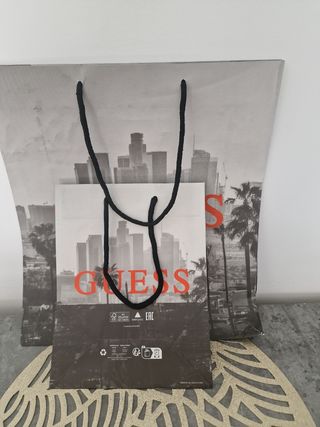 Bolsa guess las dos