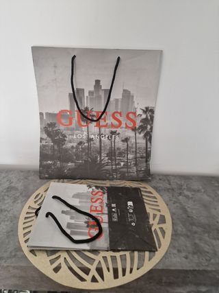 Bolsa guess las dos