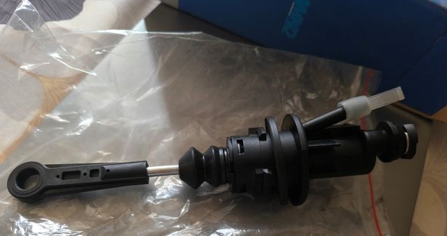 Cilindro maestro embrague