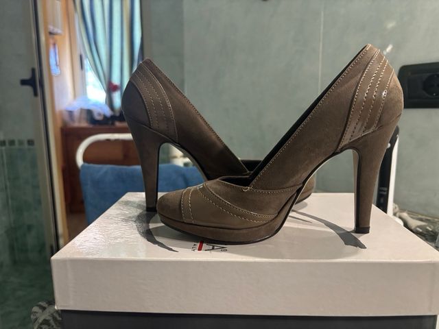 Decollete punta tonda