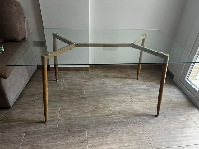 Mesa cristal y aluminio