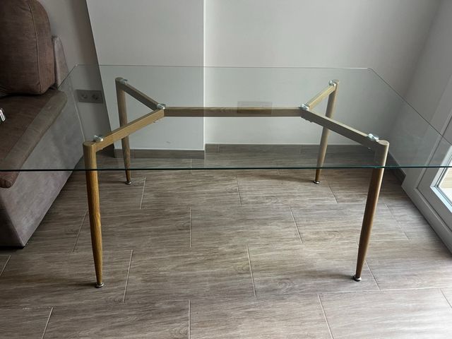 Mesa cristal y aluminio