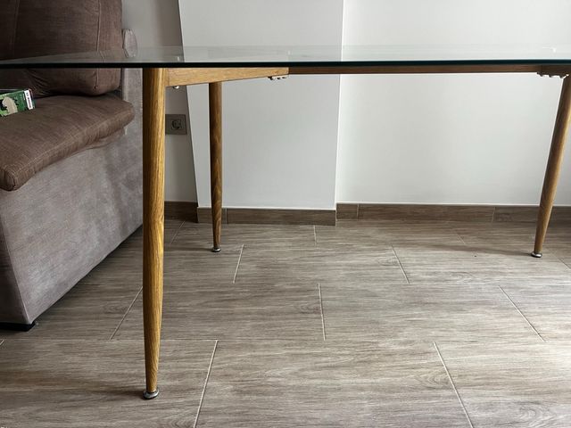 Mesa cristal y aluminio