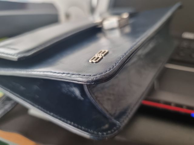 Bolso Balenciaga azul oscuro