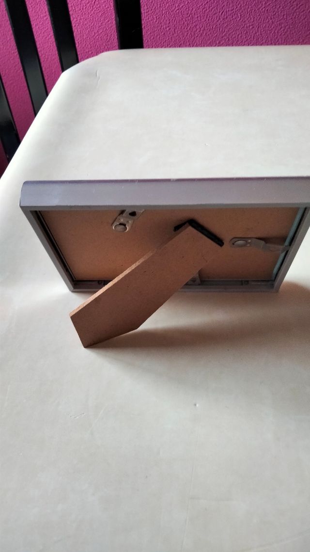 MOLDURA FOTOGRÁFICA EM MADEIRA 13X18