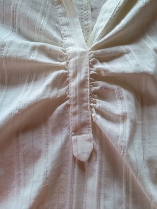 3x2. Blusa blanca manga larga