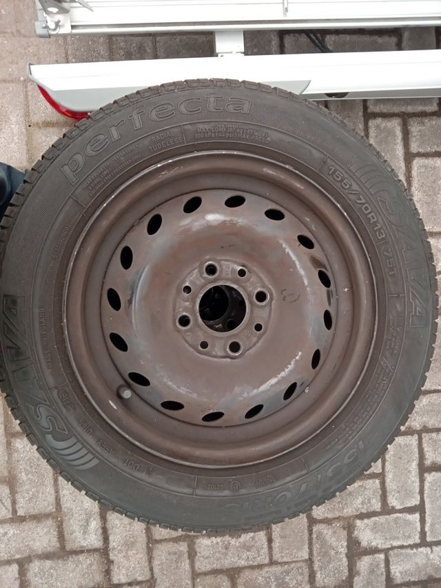 2 neumaticos 155/70R13 2 neumaticos 165/70R13