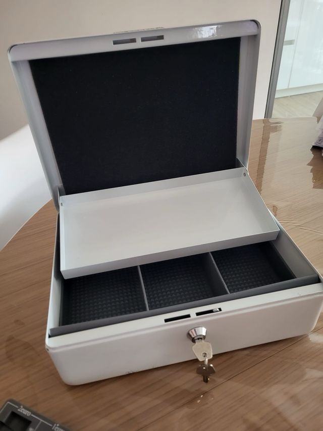 Caja fuerte caudales