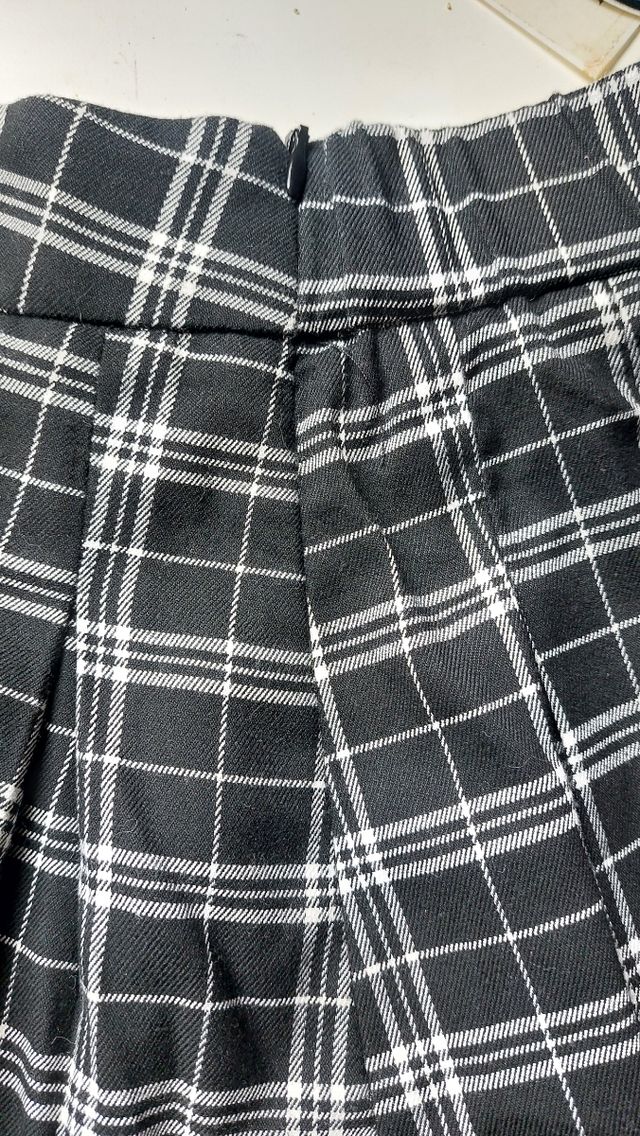 Minifalda cuadros Stradivaruis