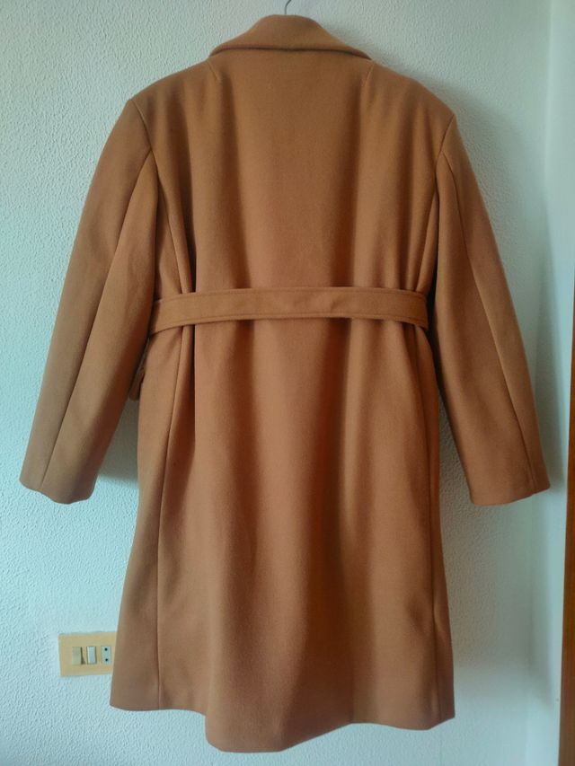 Abrigo paño color camel