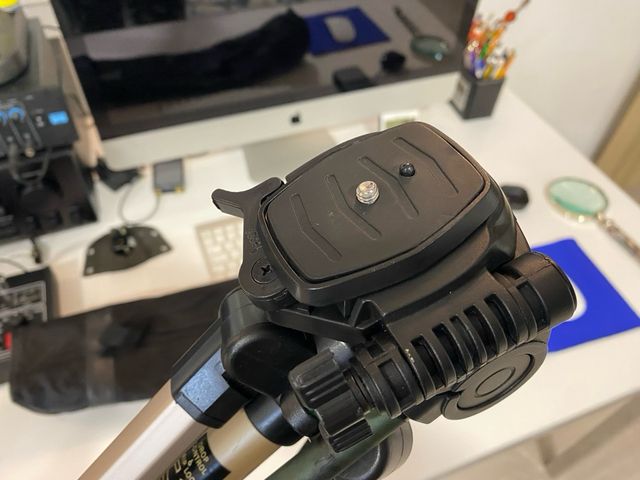 Tripode Vivitar VPT 2400