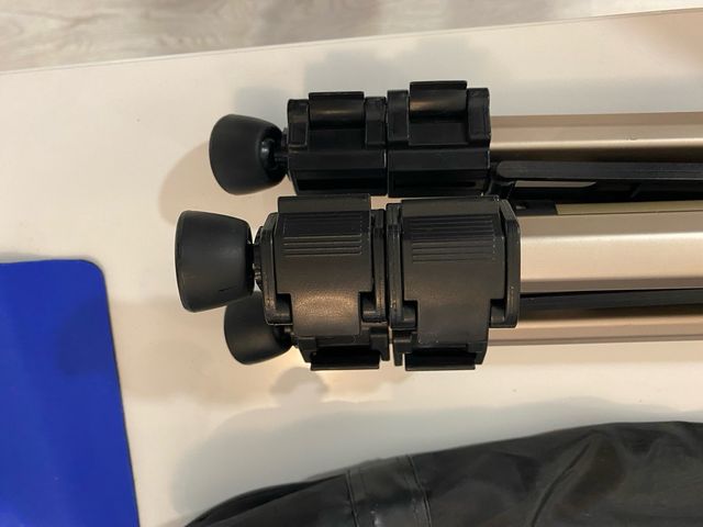 Tripode Vivitar VPT 2400