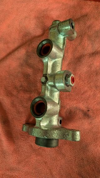 Cilindro bomba freno Opel Manta