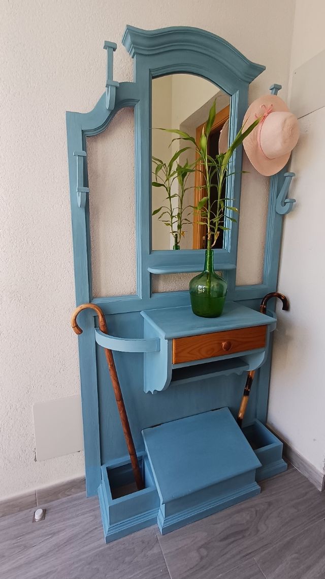 Perchero mueble entrada en pueblo de Toledo