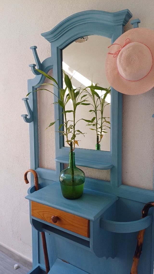 Perchero mueble entrada en pueblo de Toledo