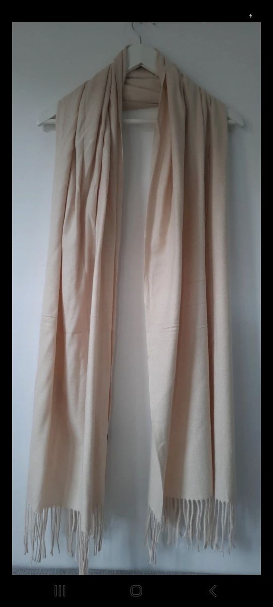 Bufanda fina color beige