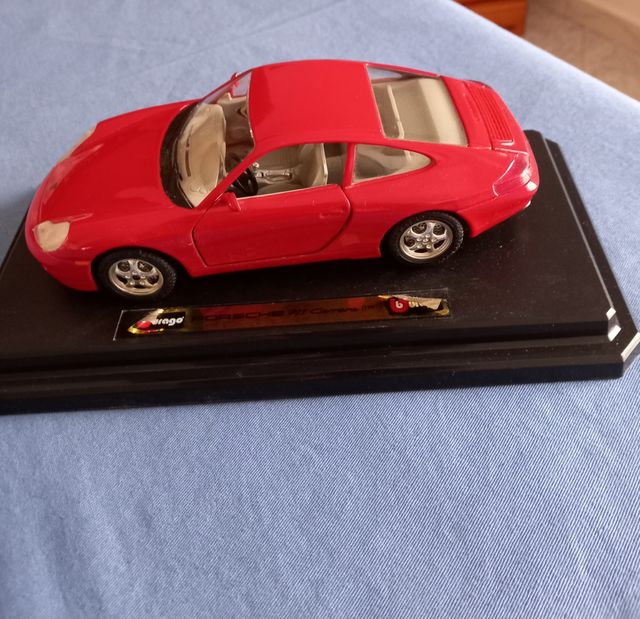 Modellino Porche 911 Carrera