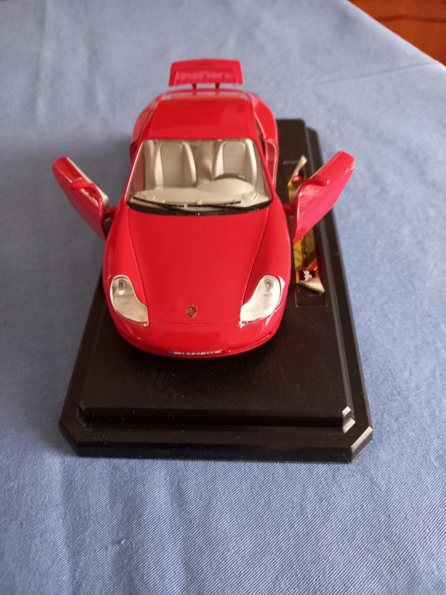 Modellino Porche 911 Carrera