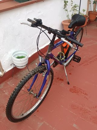Bicicleta de montaña conor 24"pulgadas 
