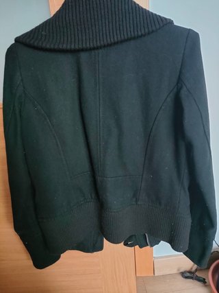 Chaqueta negra de paño