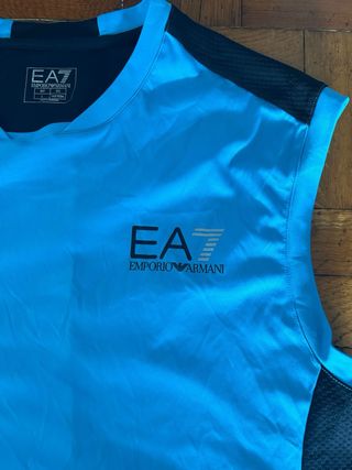 Camiseta deporte EA7