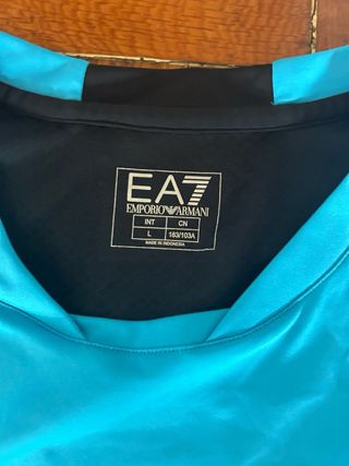 Camiseta deporte EA7