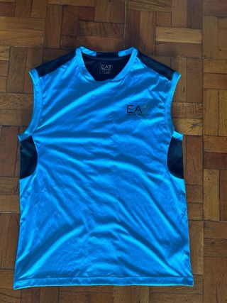 Camiseta deporte EA7