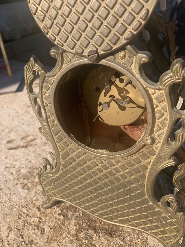 Orologio antico a carica tedesco di ottone