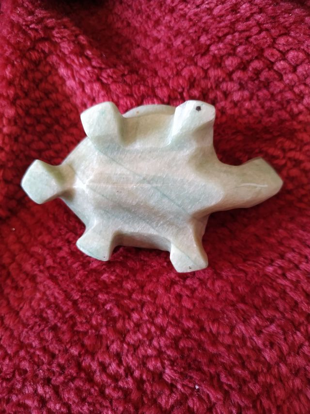 Tartaruga minerale di giada verde