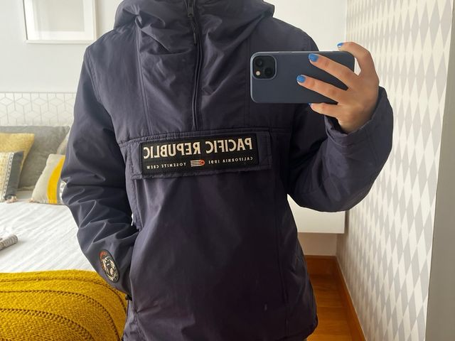 Chaqueta canguro pacific republic