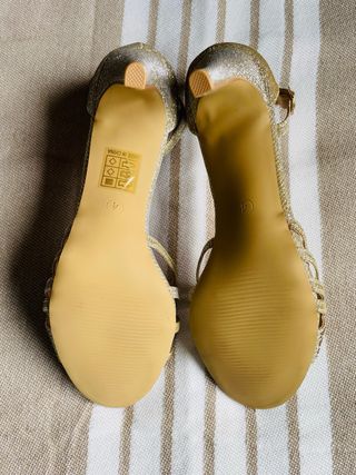Sandalias fiesta doradas sin estrenar 37