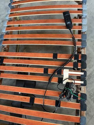 2 letti elettrici articolati con materassi 