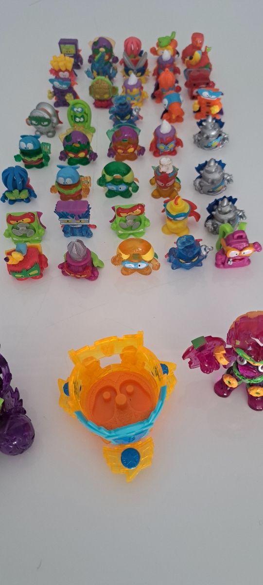 43 und .Superthings  guadians