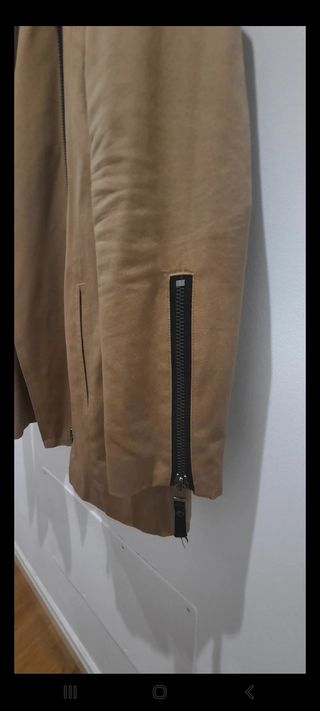 Gabardina Camel Mango