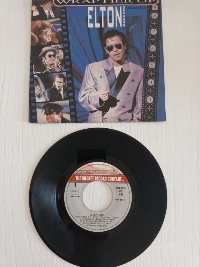 SINGOLI DI ELTON JOHN