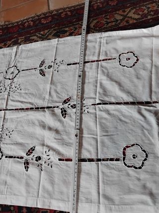 Due tende a vetro intaglio 123x57