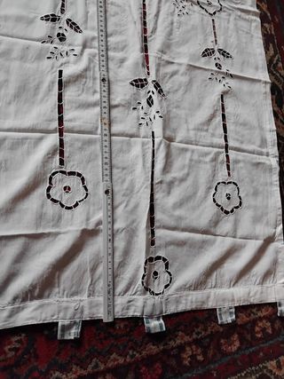 Due tende a vetro intaglio 123x57