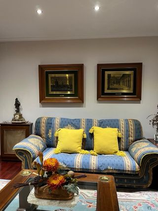 Sofa y orejero clasico