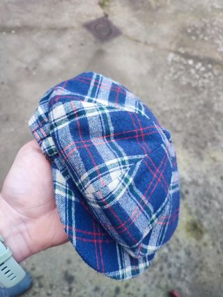 Gorra tipo irlandesa de cuadros