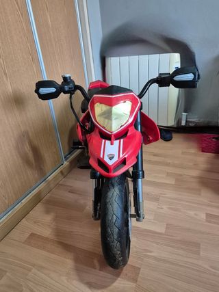 Moto batería niño