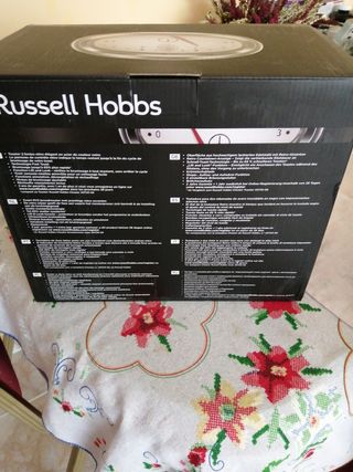 Tostador Russell Hobbs. 