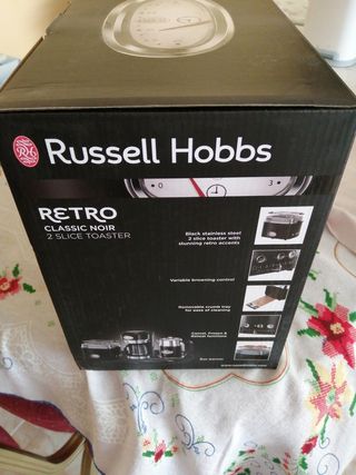 Tostador Russell Hobbs. 